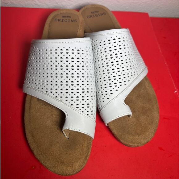 Earth Origins Suede Slip-On Wedge Sandals Pearl White size 8.5 ** - Picture 4 of 7